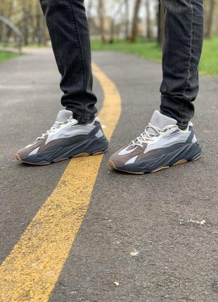 Чоловічі кросівки adidas yeezy boost 7002 фото