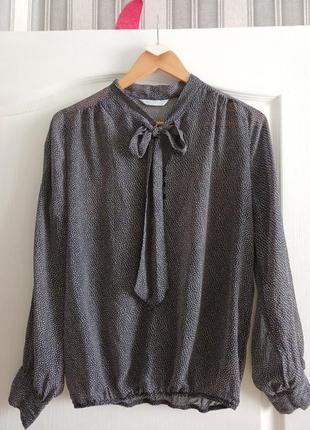 Прозора кофтинка