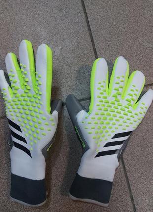 Вратарские перчатки adidas predator pro раз 8