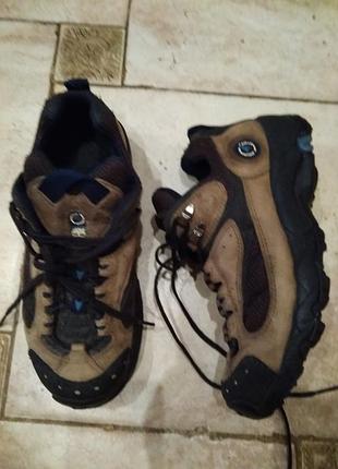 Туфли  кросы mountain athletics размер  24.5 стелька .смотрите описание.