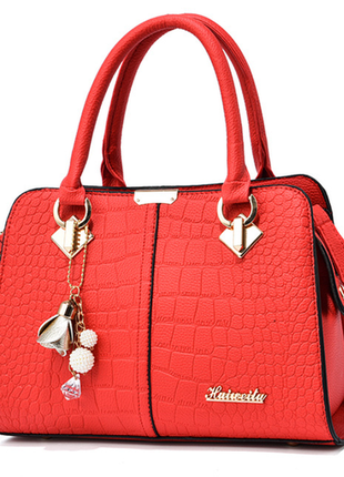 Модная женская сумка с брелоком, стильная большая женская сумочка эко кожа красный3 фото