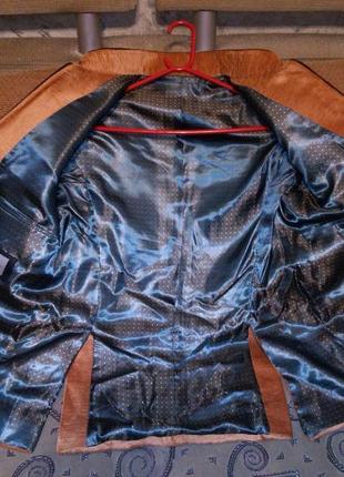 Роскошный,дизайнерский,велюровый пиджак-жакет, с карманами и платочком,astonia5 фото