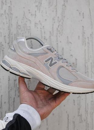 Чоловічі кросівки new balance 2002r