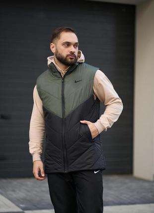 Чоловіча жилетка хакі- чорна 'clip' nike
