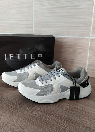 Легкі та дуже зручні кросівки jette3 фото
