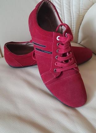 Кеди, мокасини замшеві