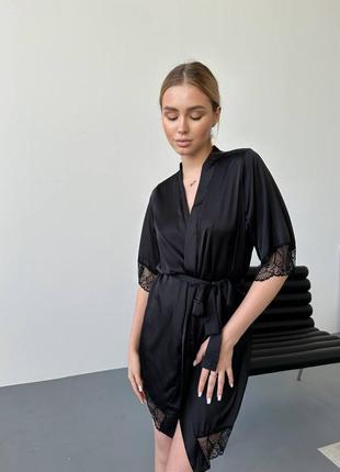 Шелковый халат с кружевом2 фото