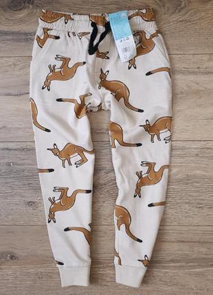 Нові спортивні штани 4-5(110)