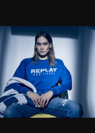 Cвитшот replay, logo из пайеток, size m oversize, рукав до горла 76, подмышки 58, длина 652 фото