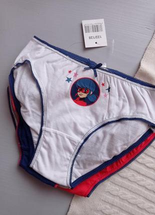 Нижнее белье. трусы для девушек. трусики.