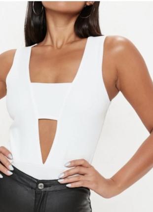 Біле боді з вставкою missguided