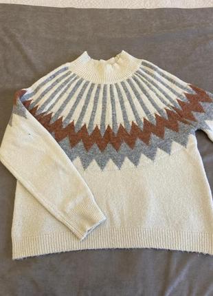 Свитер женский