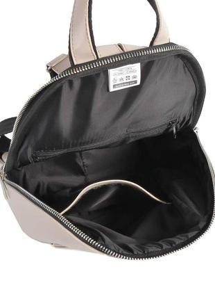 Модный современный вместительный рюкзак женский бежевый тауп из высококачественного кожзаменителя4 фото