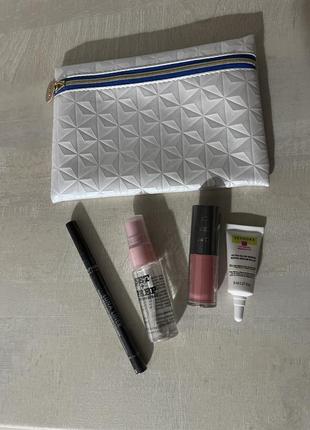 Косметичка с косметикой ipsy glam bag beauty box 2023