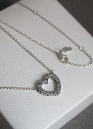 Серебряное ожерелье сердце pandora