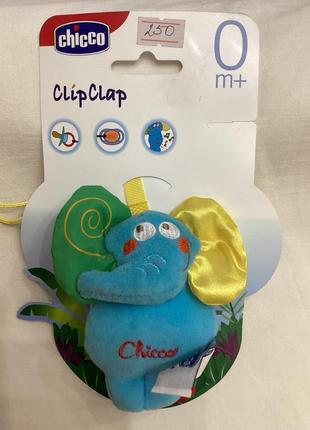 Карабин chicco для пустышки с мягкой игрушкой. iграшь с шелестином i пустышкой при нажарении.
