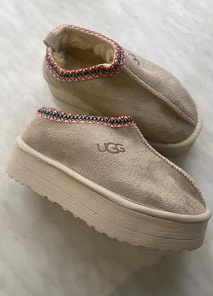 Ugg