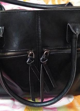 Продам кожаную сумочку в идеальном состоянии