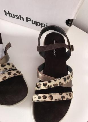 Женские,брендовые,кожаные  босоножки hush puppies.португалия..50%знижка5 фото