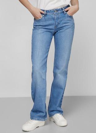 Levis® женские голубые джинсы low pitch bootcut