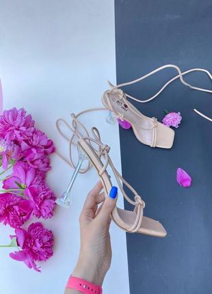 Босоніжки на високому каблуку3 фото