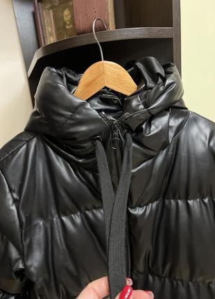 Удлиненная куртка из эко кожи классная стильная теплая турция 🇹🇷 модная трендовая модель4 фото