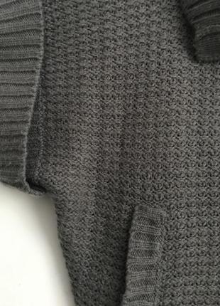 Объемный вязаный свитер безрукавка с шерстью2 фото