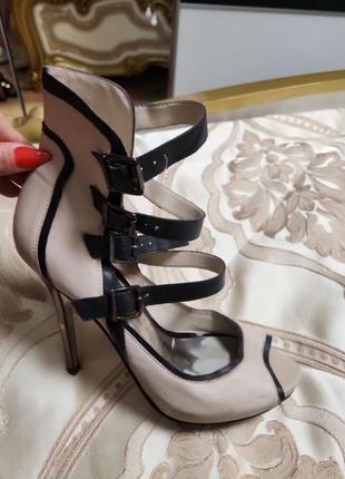 Туфли -босоножки кожаные