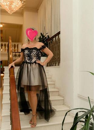 Вечернее платье