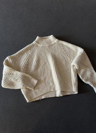 Объемный теплый свитер3 фото