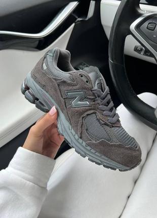 Женские кроссовки new balance 2002r