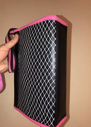 Косметичка середня яскрава рожева victorias secret оригінал4 фото