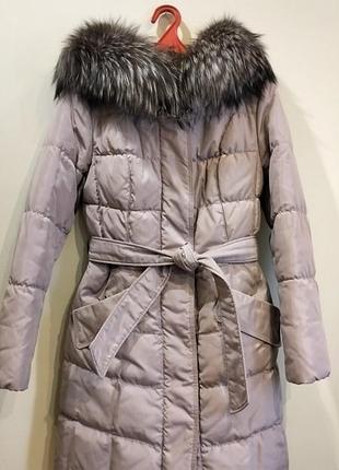 Очень красивое, легкое, теплое пальто на пуху (пух-70%, перо-30%). светло-серое, р.s-m