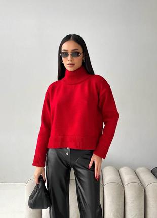 Теплий жіночий светр із вовни червоний
