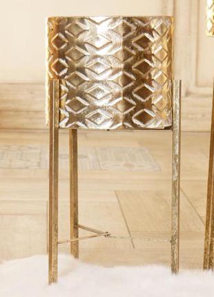 Комплект 2-х кашпо из металла на трех ножках золотой гранд презент 602922 фото