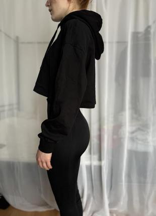 Короткая кофта, свитер с капюшоном 5