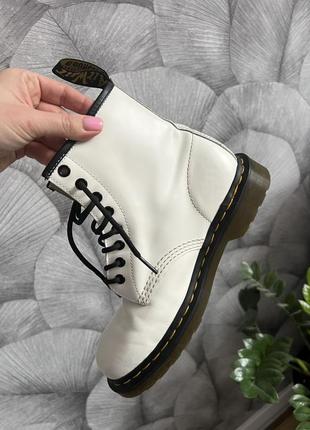 Шикарные кожанные оригинальные ботинки dr martens9 фото