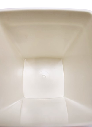 Контейнер, емкость для сыпучих продуктов белый, красный