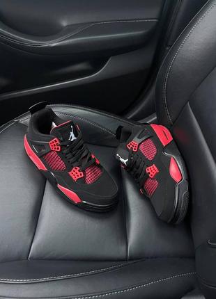 Кросівки жіночі / чоловічі чорні / червоні jordan 4 red thunder