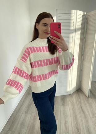Теплий жіночий светр