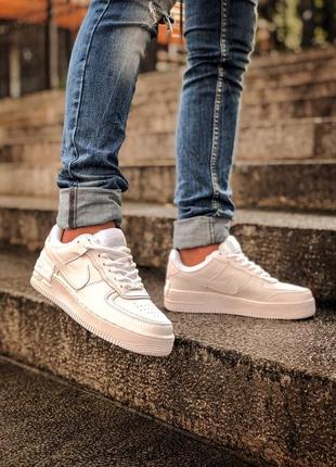 Круті жіночі кросівки nike air force 1 shadow білі