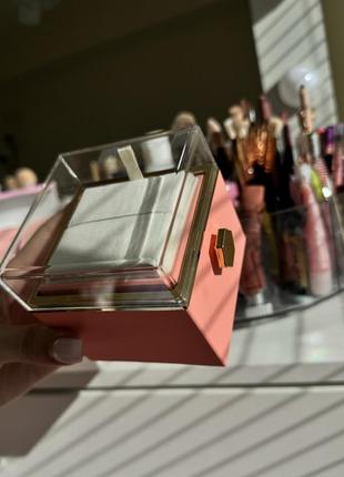 Футляр 3д роза премиум подарочная коробочка для кольца подвески ювелирная упаковка для перстня шкатулка органайзер для ювелирных нарядный роза2 фото