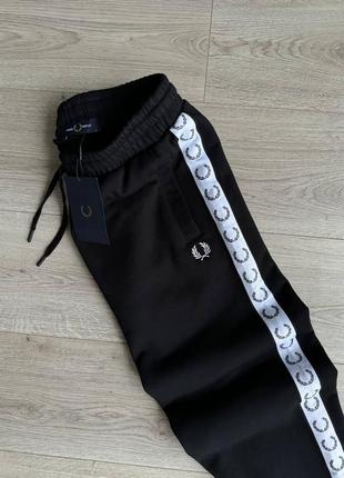 Штани fred perry