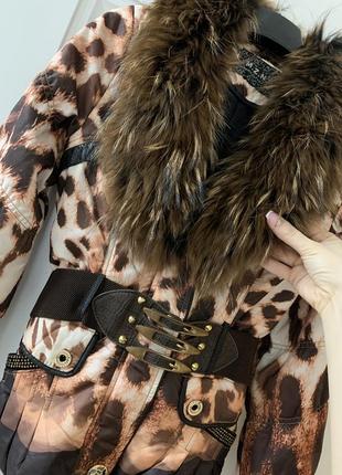 Леопардова курточка куртка по фігурі з натуральним  хутром