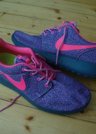 Кроссовки nike roshe run оригинал 39-40 разм