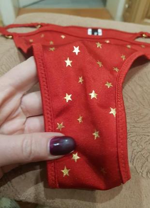 Трусики стринги красные в золотую звездочку стринги бикини в новогодней упаковке sinsay l5 фото
