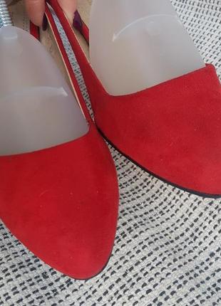 Элегантные аккуратные нарядные красные классические туфли rusimoni испания 377 фото