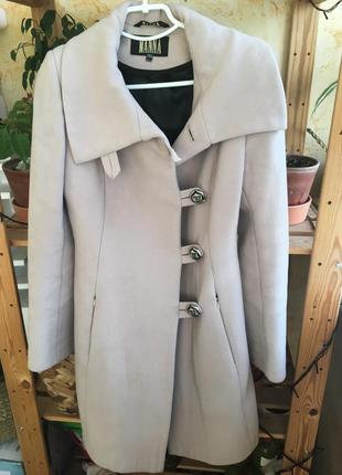 Прекрасное кашемировое пальто