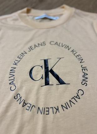 Женская футболка calvin klein4 фото