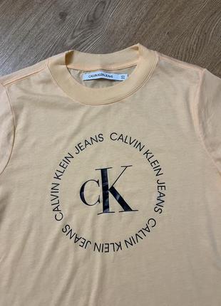 Женская футболка calvin klein2 фото